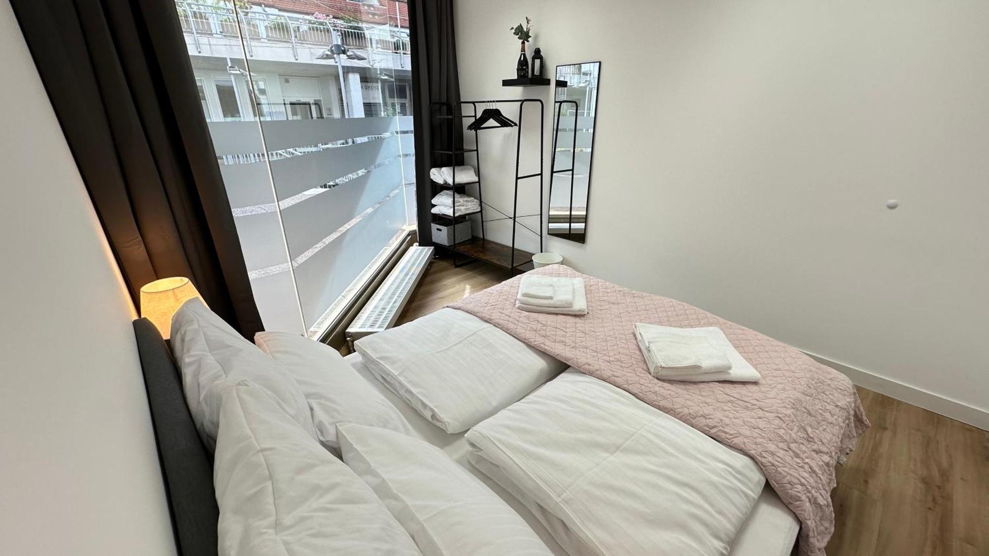 Das Loft - Sauna - 4 Schlafzimmer - 2 Baeder - Stadtmitte - 2 Parkplaetze Espira Exterior foto